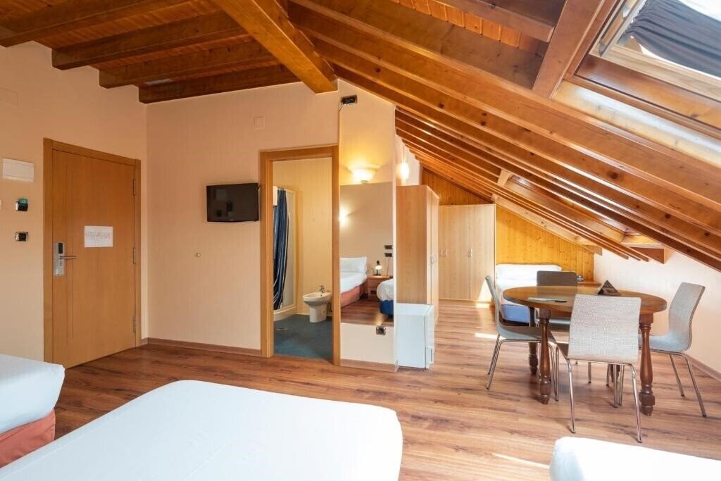 Картинка Alda Lalin (ex. Villanueva) 2*