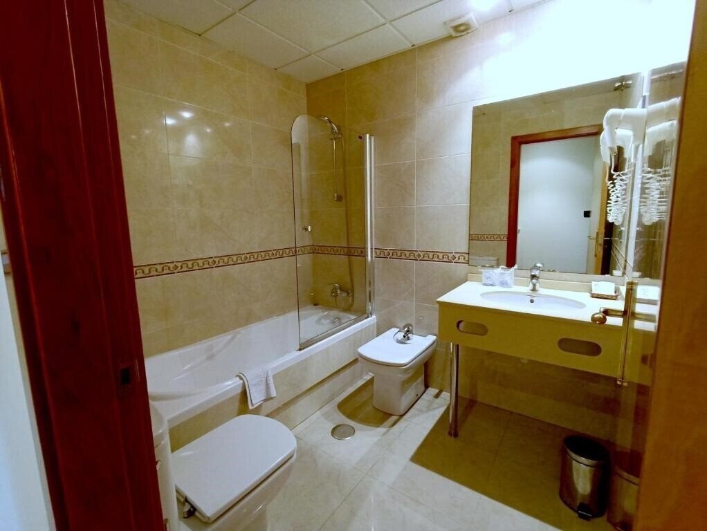 Hotel Galaico Sanxenxo 2* суреті