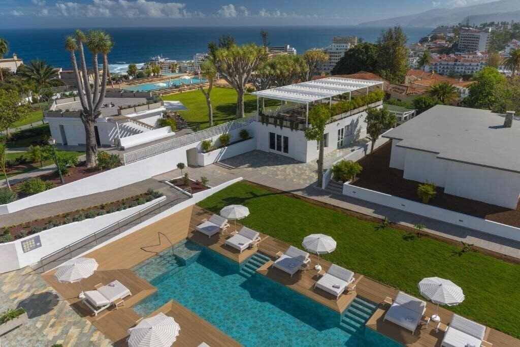 Отель Tui Blue Atlantic Hills 4*