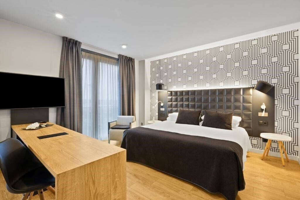 Class Valls 3* суреті