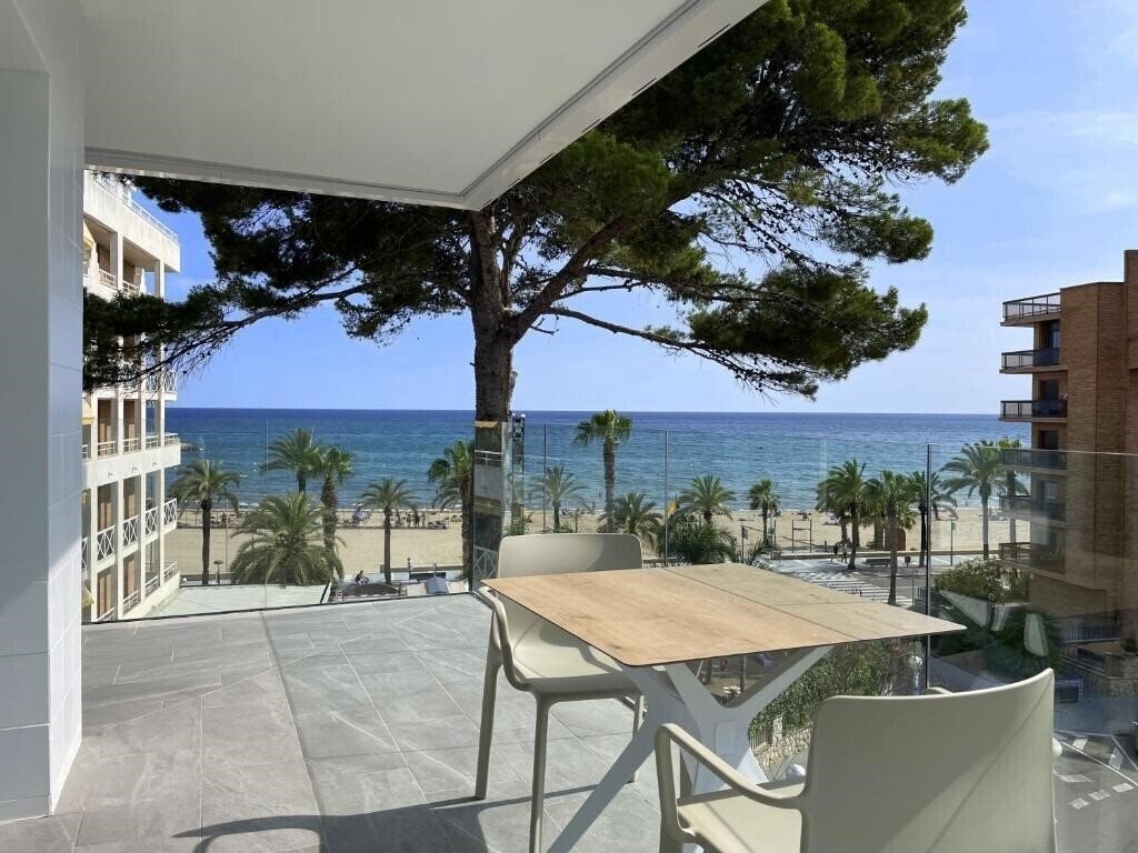 Rentalmar Suites Salou 3* суреті