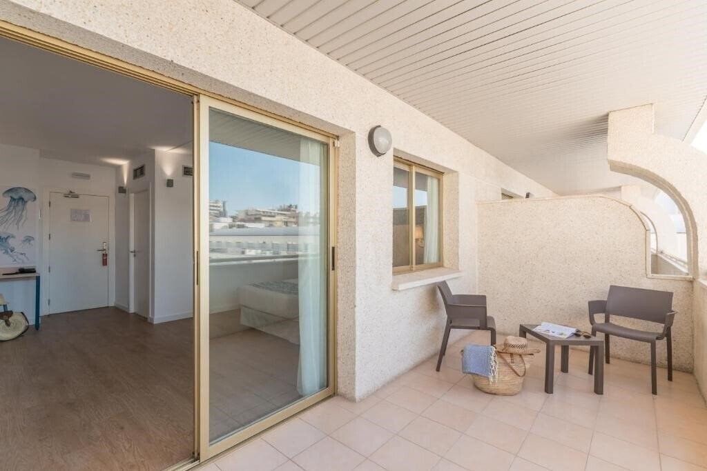 Rentalmar Salou Beach Apart 4* фотосуреті