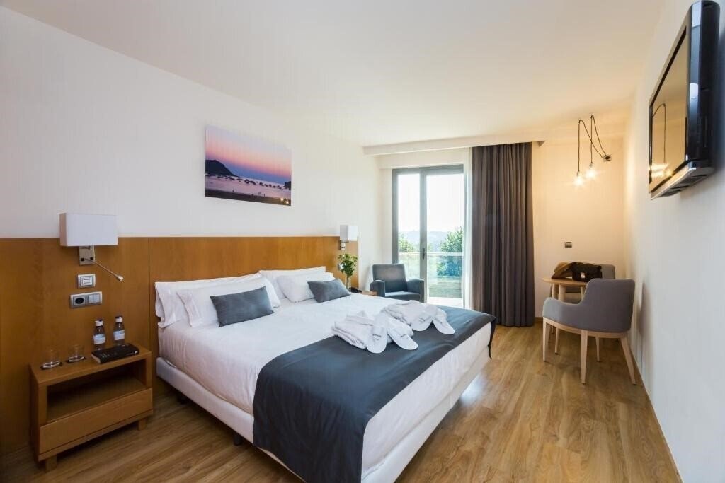 Отель Palacio De Aiete Hotel 4*