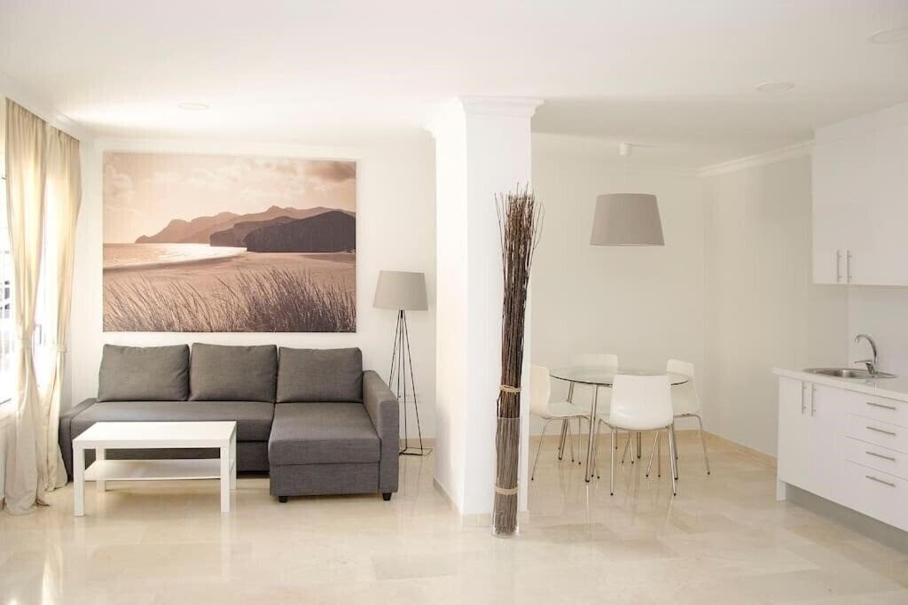 Отель Mencey Lofts Rambla 3*