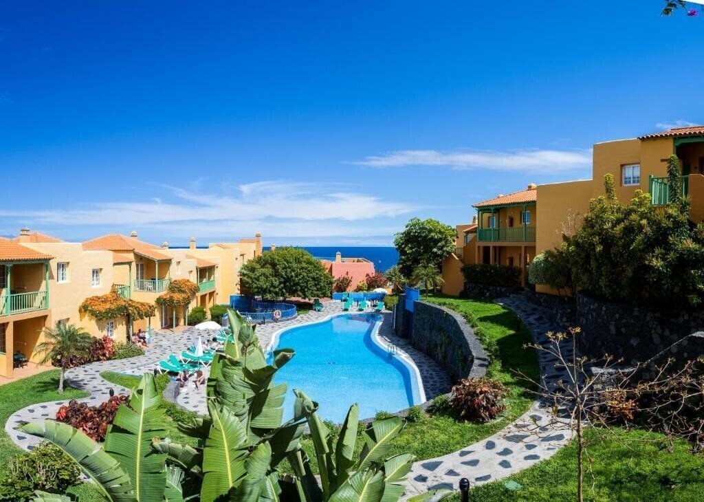 Фотография Apartamentos La Caleta 3*