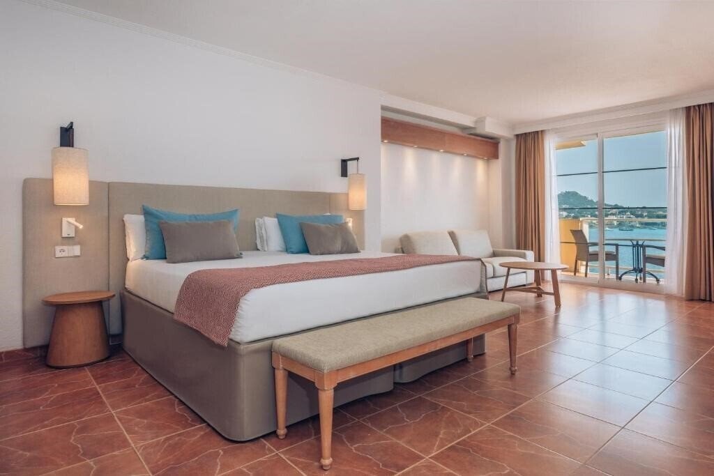 Фото Iberostar Suites Jardin De Sol 4*
