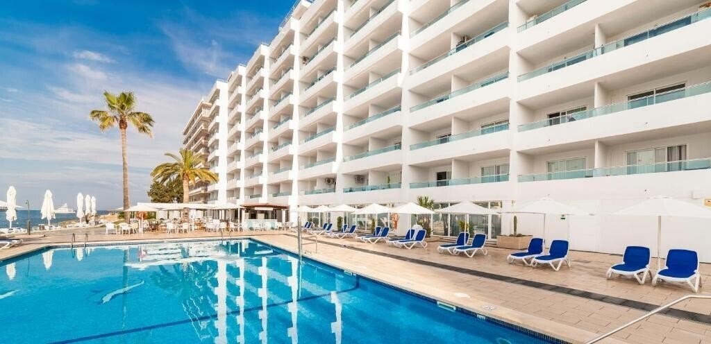 Apartamentos Verdemar 3* суреті