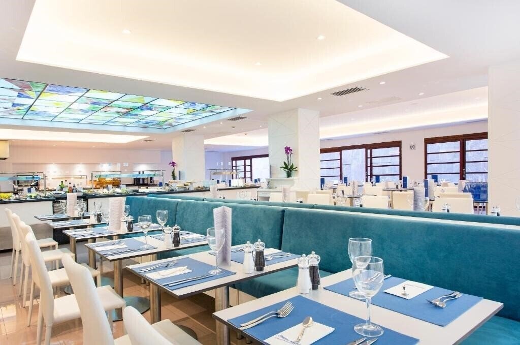 Картинка Reverence Life Hotel (Adults Only +16 Y.O.) (ex. Senses Santa Ponsa) 4*