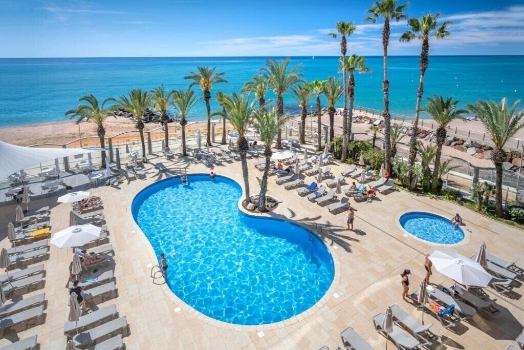 Отель Caprici Beach & SPA (ex. Caprici ) 4*