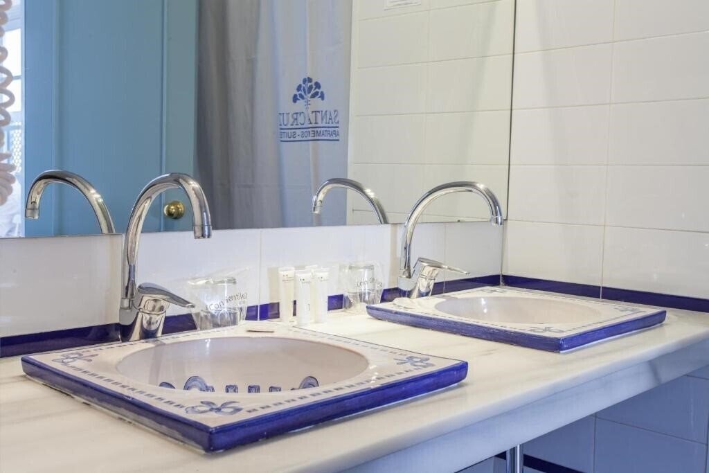 Фотография Apartamentos Suites Santa Cruz 3*