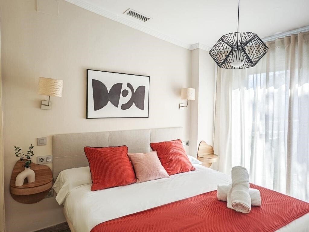 Отель Apartamentos Torre De La Plata 3*