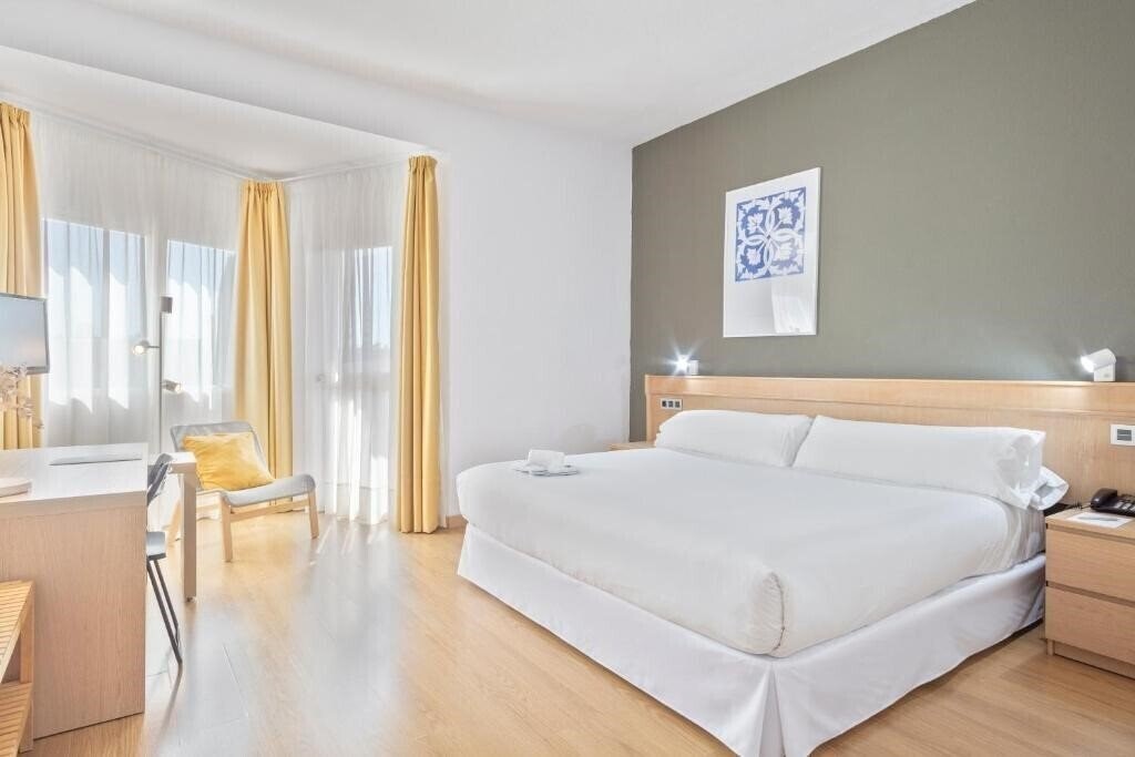 Hotel Trh La Motilla Business & Cultural 4* суреті