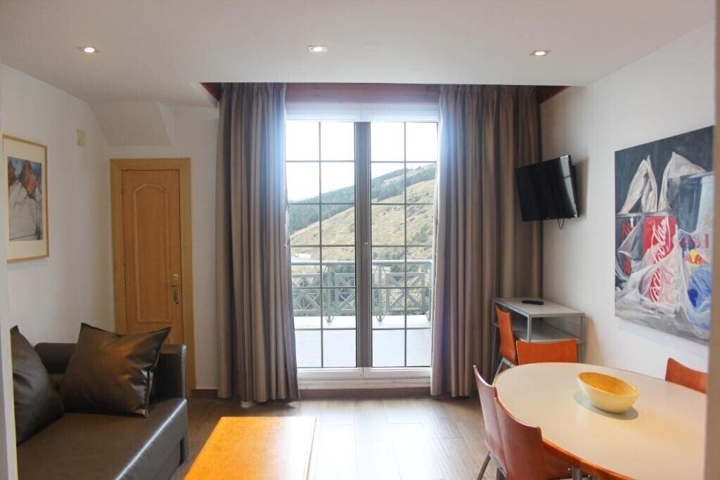 Apartamentos GHM Plaza 2* суреті