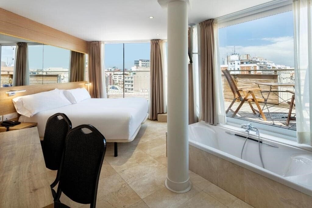 B&B Hotel Tarragona Centro Urbis (ex. Sercotel Urbis Centre) 3* қонақ үйі