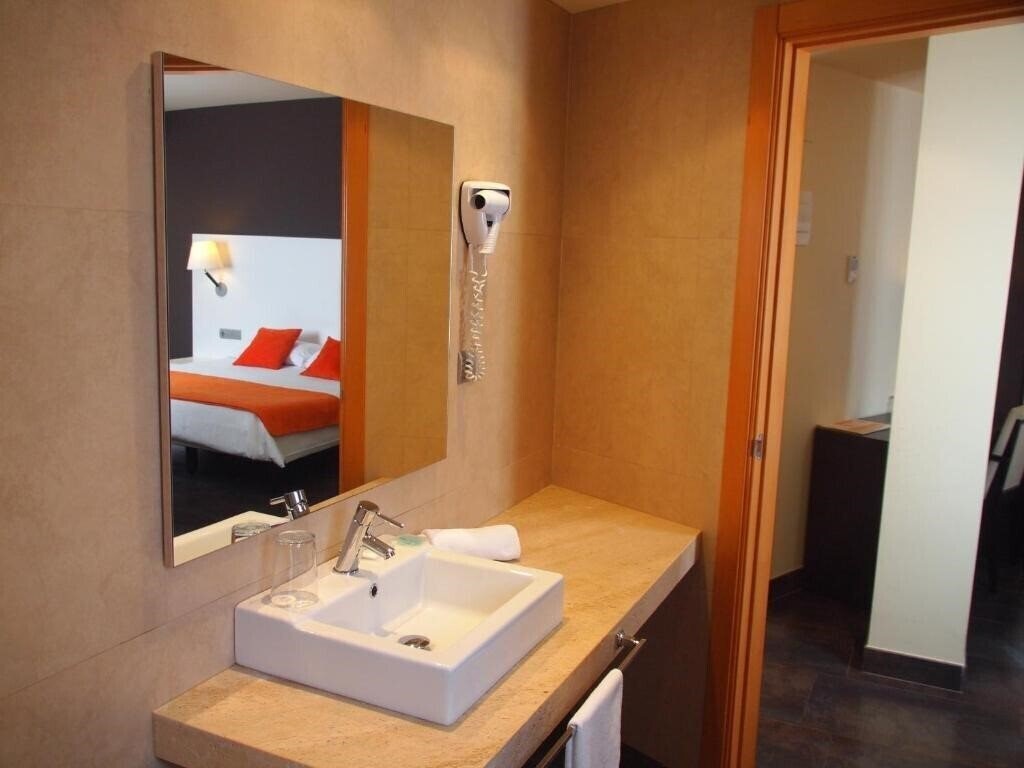 Can Batiste 3* суреті