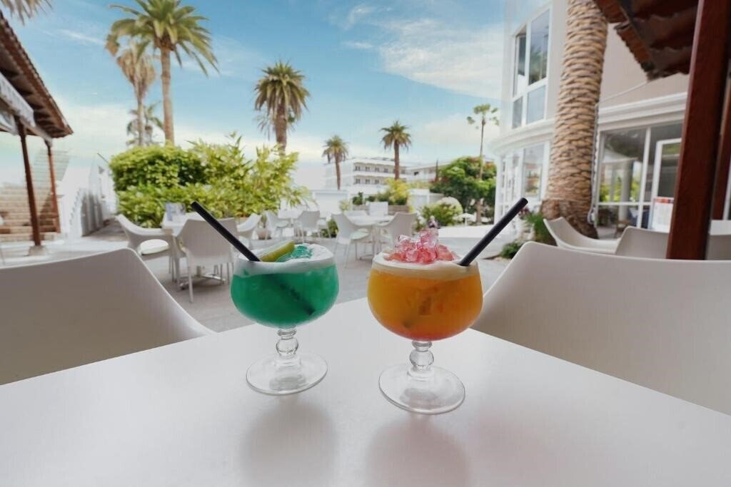 San Borondon 3* суреті