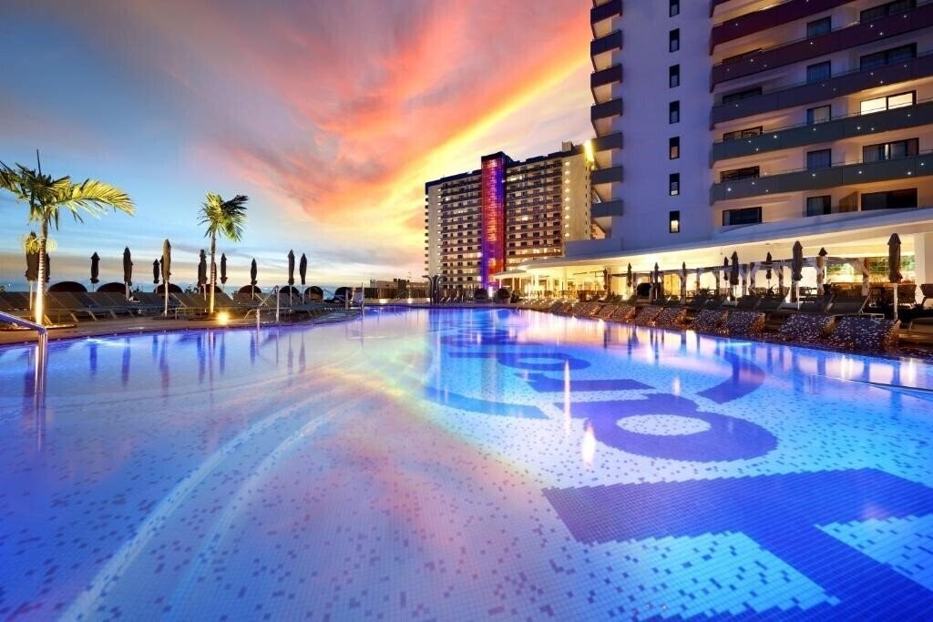 Hard Rock Hotel Tenerife 5* суреті
