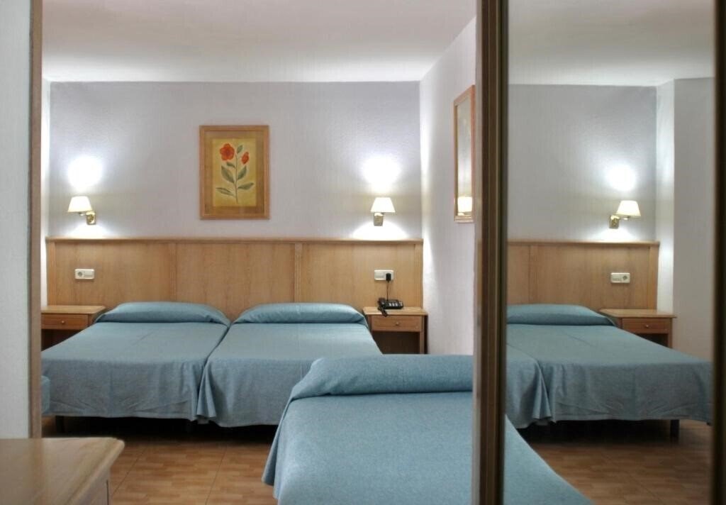 Apartamentos Park Plaza 2* суреті