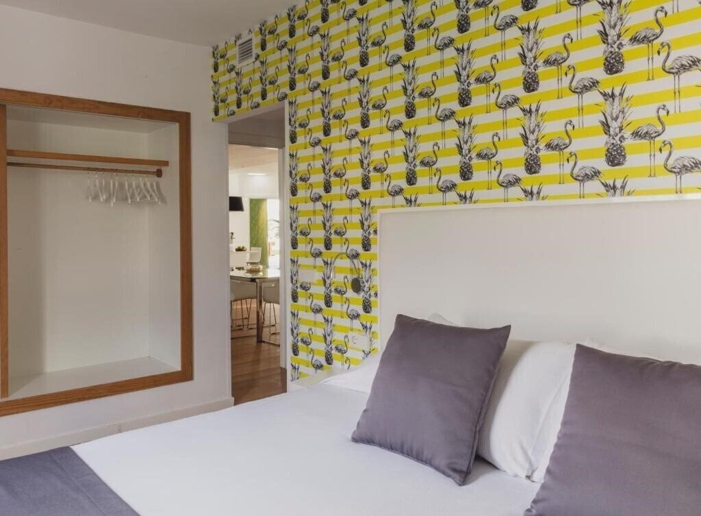 Flamingo Beach Mate 4* фотосуреті