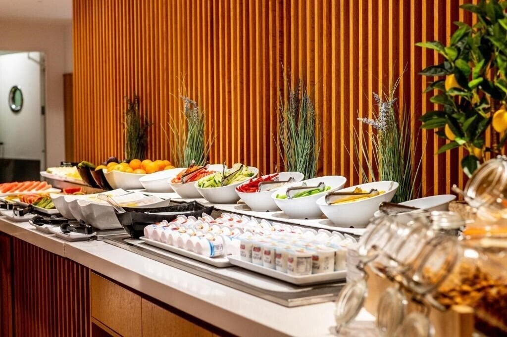 Flamingo Beach Mate 4* суреті