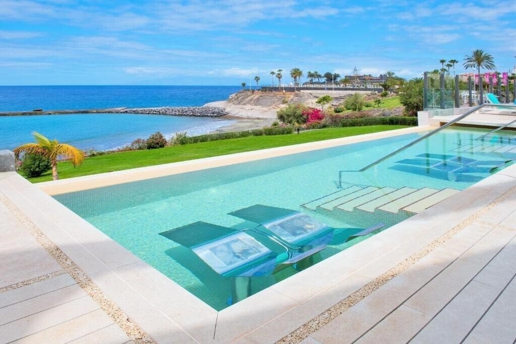 Iberostar Grand Hotel Salome 5* фотосуреті