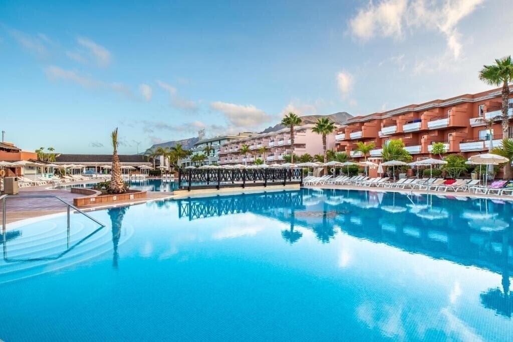 Landmar Costa los Gigantes Family Resort 4* қонақ үйі
