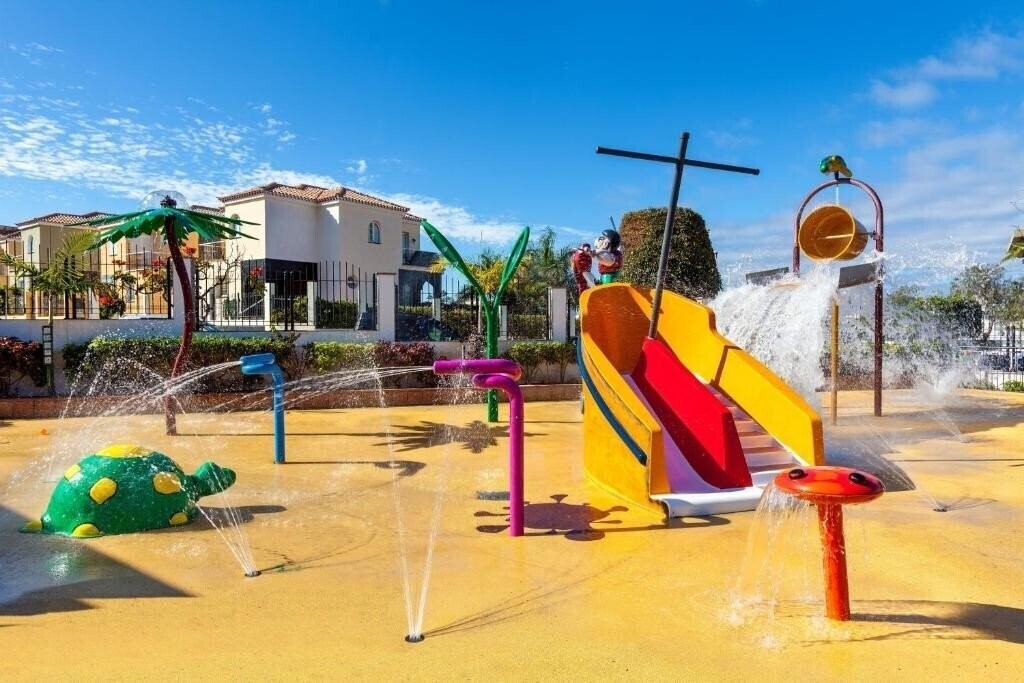 Landmar Costa los Gigantes Family Resort 4* суреті