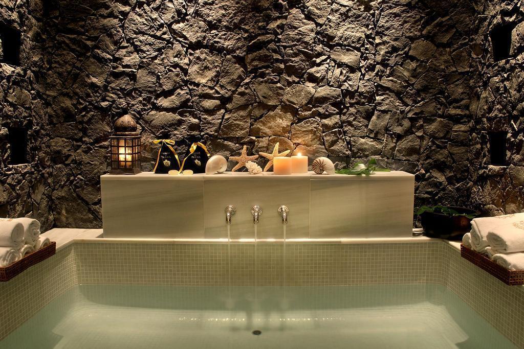 Grand Hotel Bahia Del Duque 5* фотосуреті