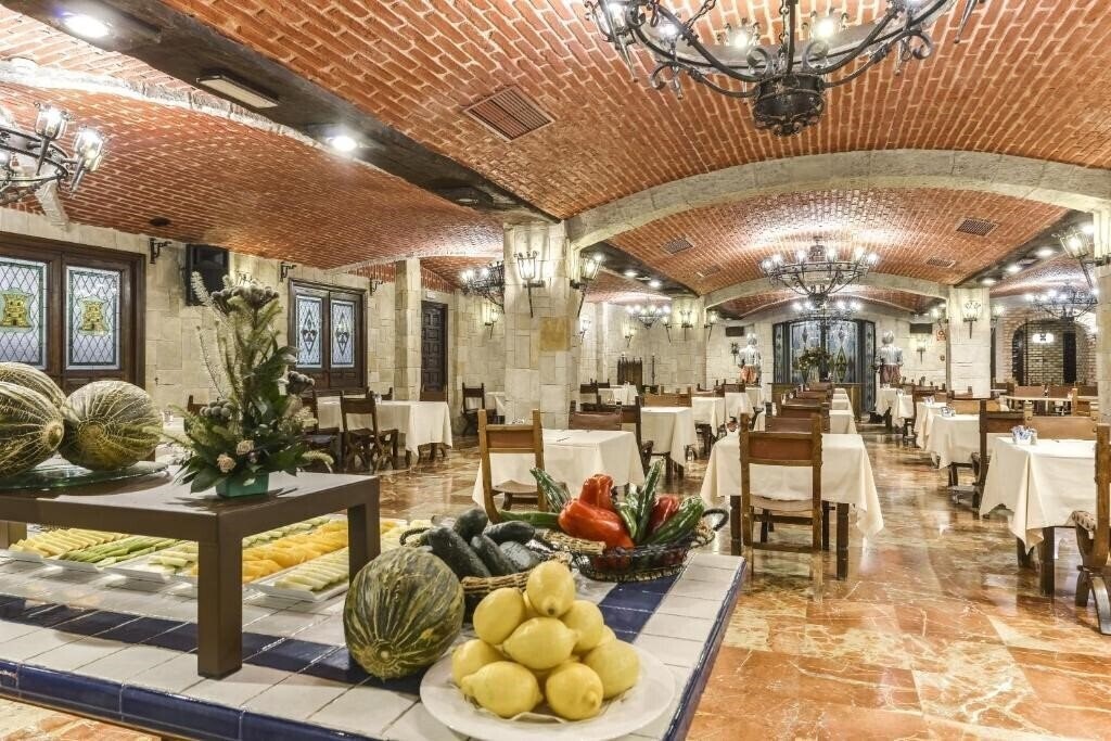 Изображение Alfonso Vi 4*