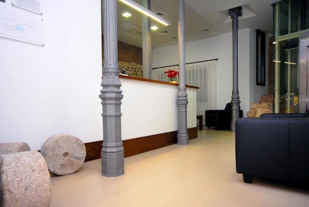 Отель Domus Plaza Zocodover Hotel 2*