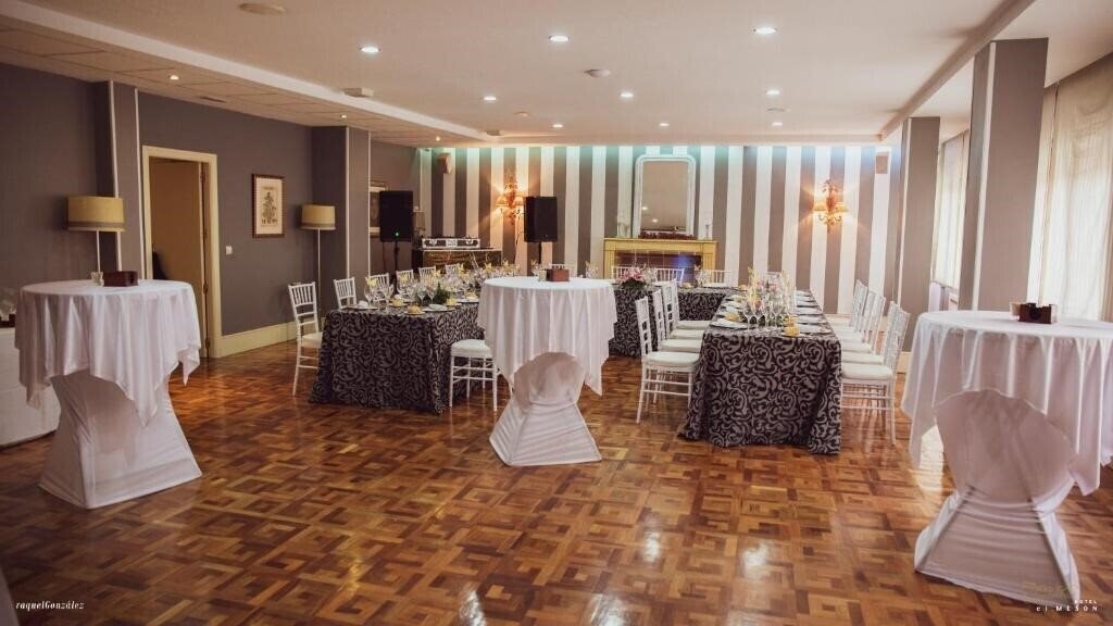 Фотография El Meson 3*