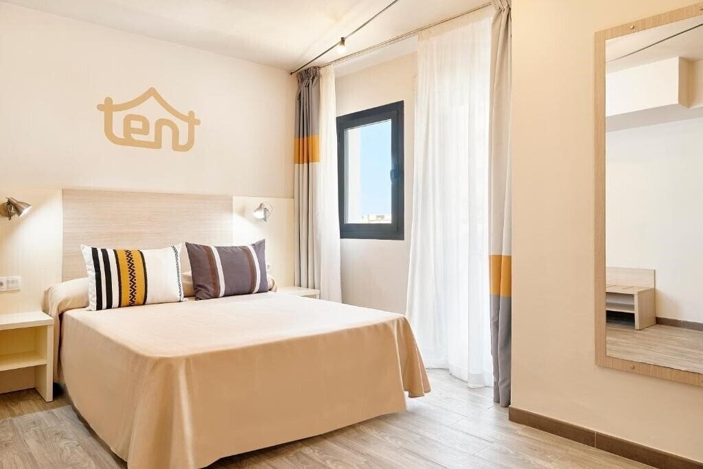 Tent Torremolinos 3* суреті