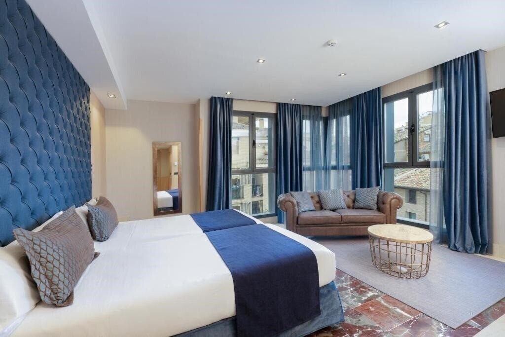 Фото 4 Estrellas Superior (ex. Hotel Pedro I de Aragon) 3*