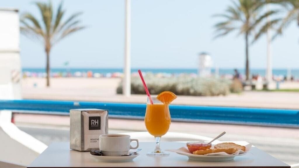 RH Riviera 3* суреті