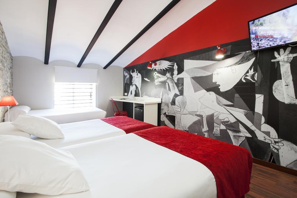 Отель Casual Valencia De Las Artes 3*