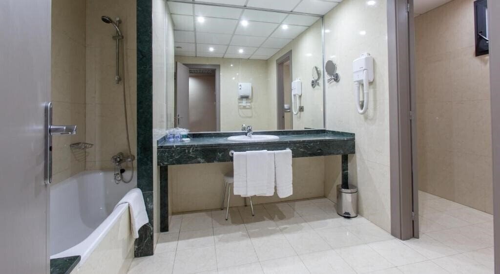 Фотография Olympia Hotel Events & SPA 4*