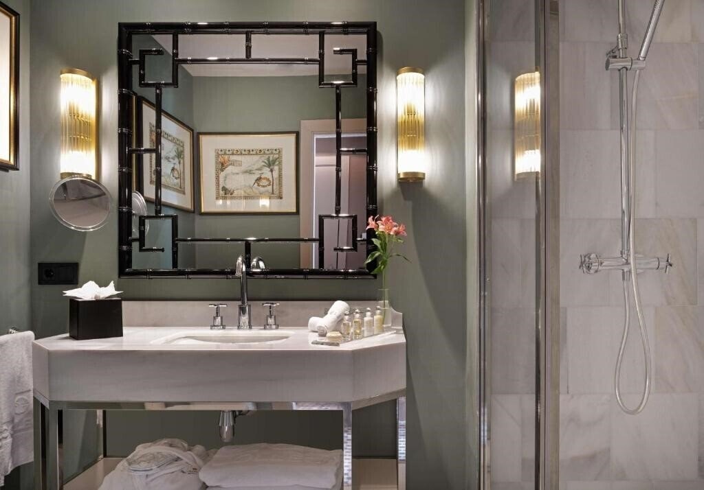 NH Collection Valencia Colon 4* фотосуреті