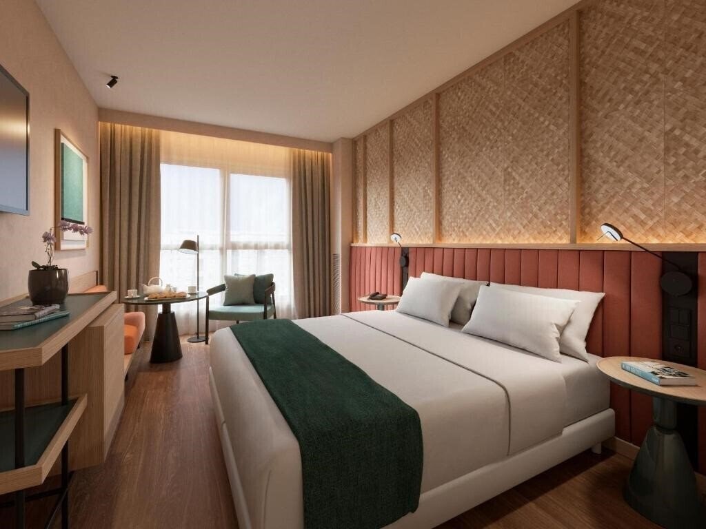 Картинка Nh Valencia Center 4*