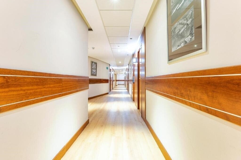 Картинка Port Azafata Valencia (ex. Tryp Valencia Azafata Hotel) 4*