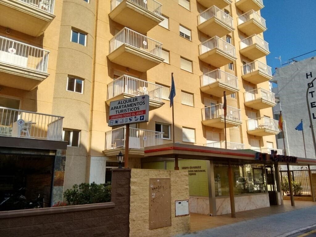 Отель Apartamentos Turísticos Biarritz Bloque I 2*