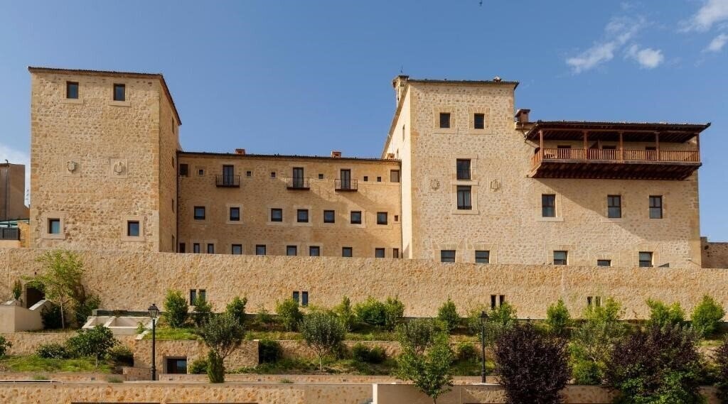 Отель Aurea Convento Capuchinos 5*