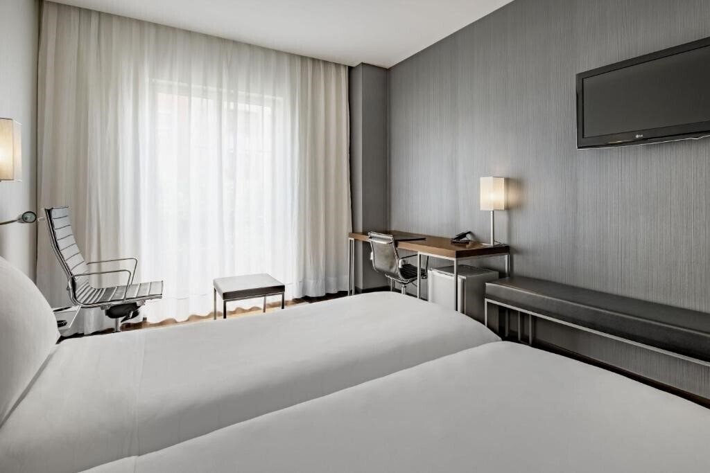 Фото Ac Hotel By Marriott Burgos 4*