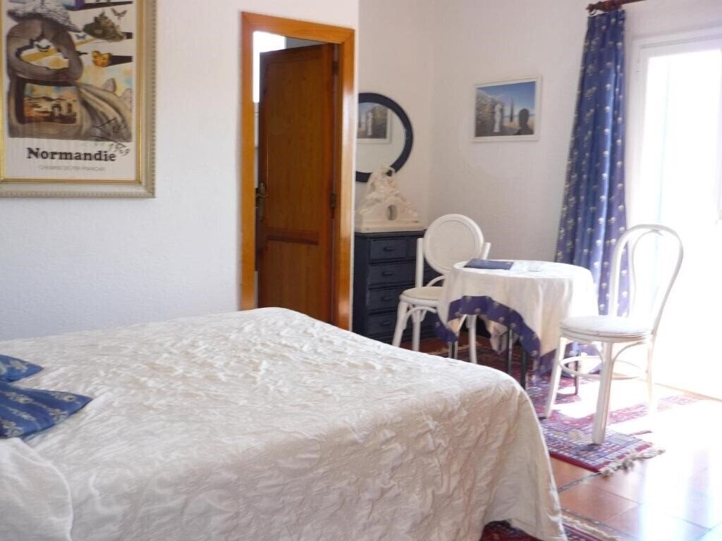 Фотография Port-Lligat 3*