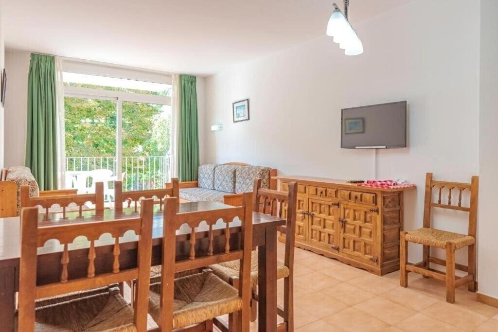 Фотография Apartaments Turistics Comte D'Empuries (ex. Apts Gran Reserva) 2*