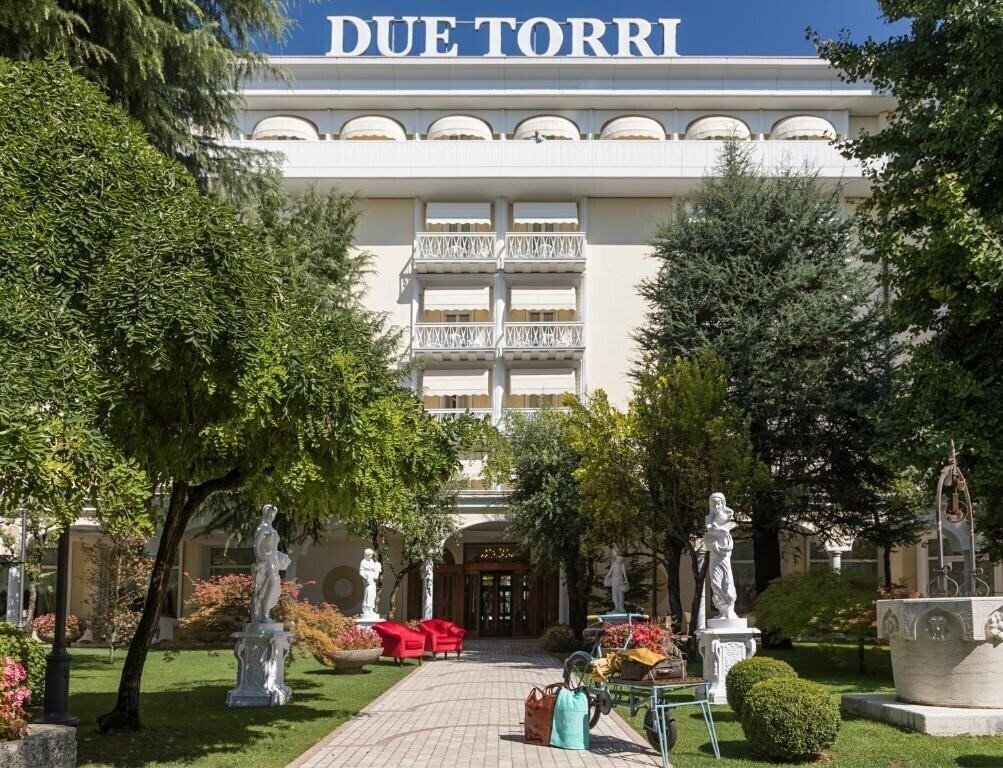 Отель Terme Due Torri 5*