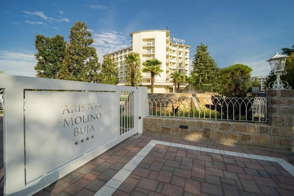 Отель Ariston Molino Buja 4*