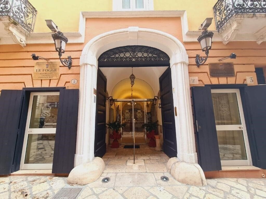 Akropolis Hotel 4* фотосуреті