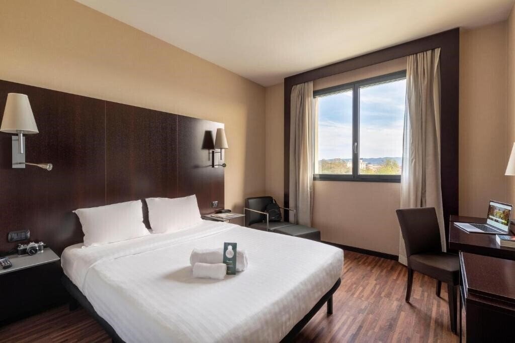 Отель Ac Arezzo 4*