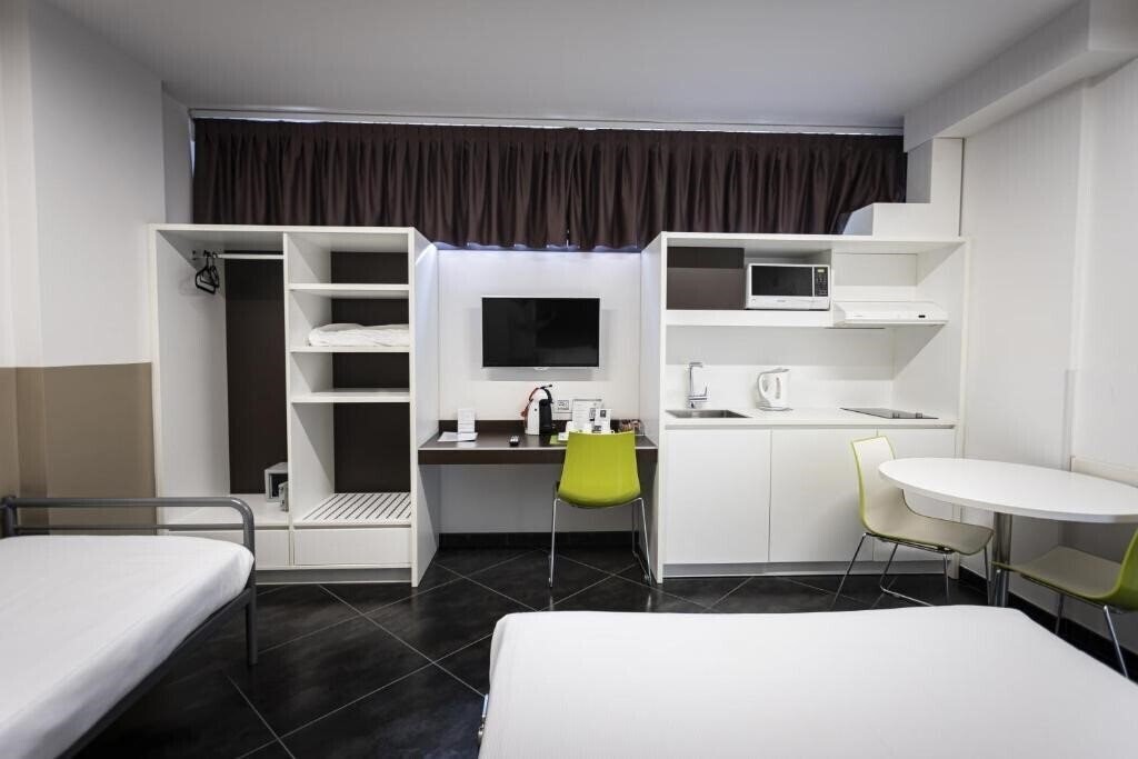 57 Reshotel 4* фотосуреті