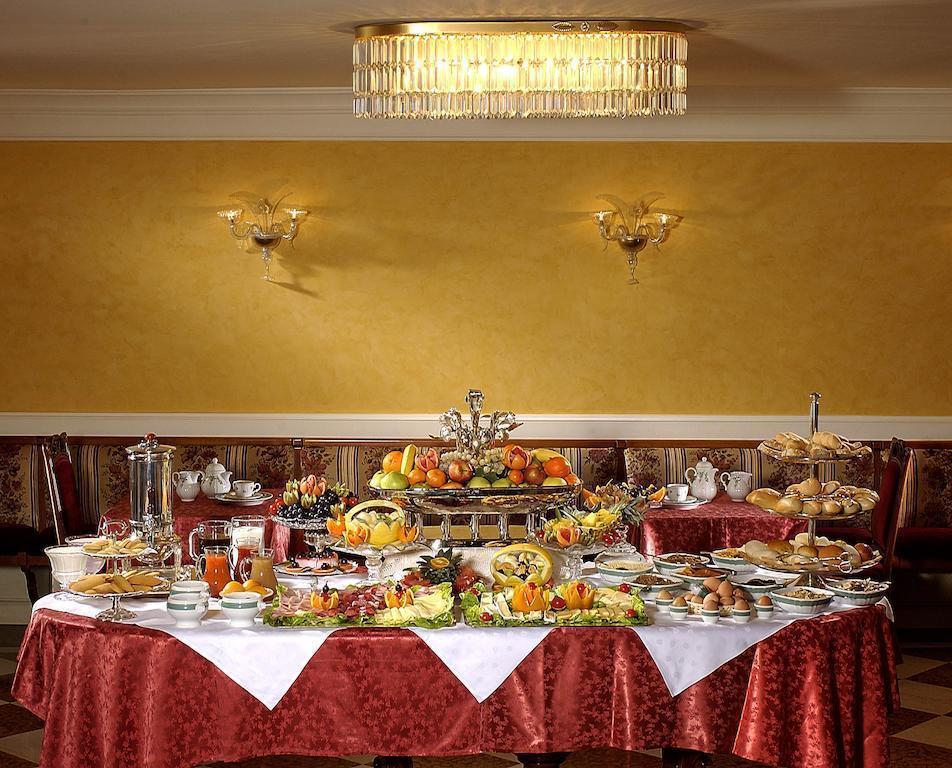 Art Hotel Orologio 4* суреті